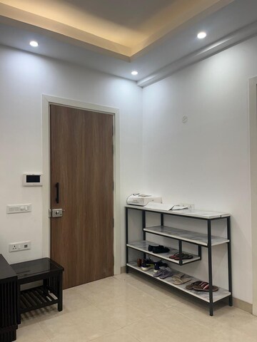 Room in 2 BHK Builder Floor at Gupta Awas, Sector 43 – for Rent