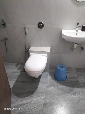Attached Bathroom in 3.5 BHK Apartment at Yash Twin Tower, Baner – for Rent