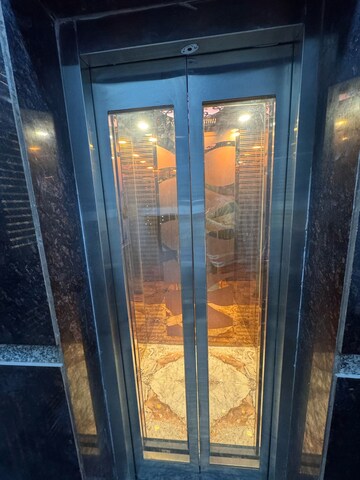 Lift in 2 BHK Apartment at Navbharat Apartments, Paschim Vihar – for Rent