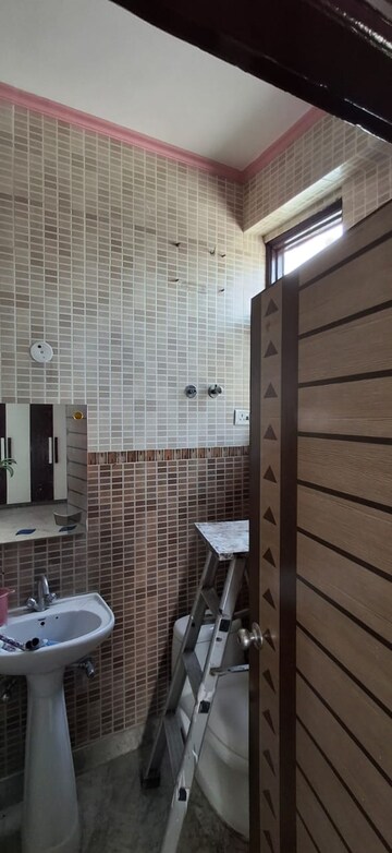 Bathroom in 3 BHK Builder Floor at Niti Khand – for Rent