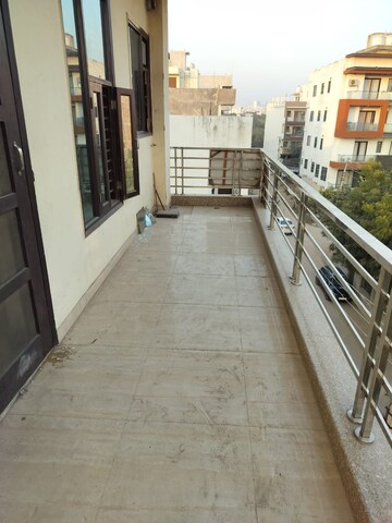 Balcony in 3 BHK Builder Floor at Sushant Lok 3, Sector 57 – for Rent