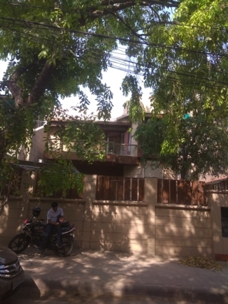 Exterior View, maharani bagh 3.5 Bedroom 1100 Sq.Ft. Independent House In Maharani Bagh Delhi 8511012