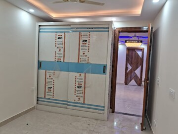 Room in 3 BHK Builder Floor at Malviya Nagar – for Sale