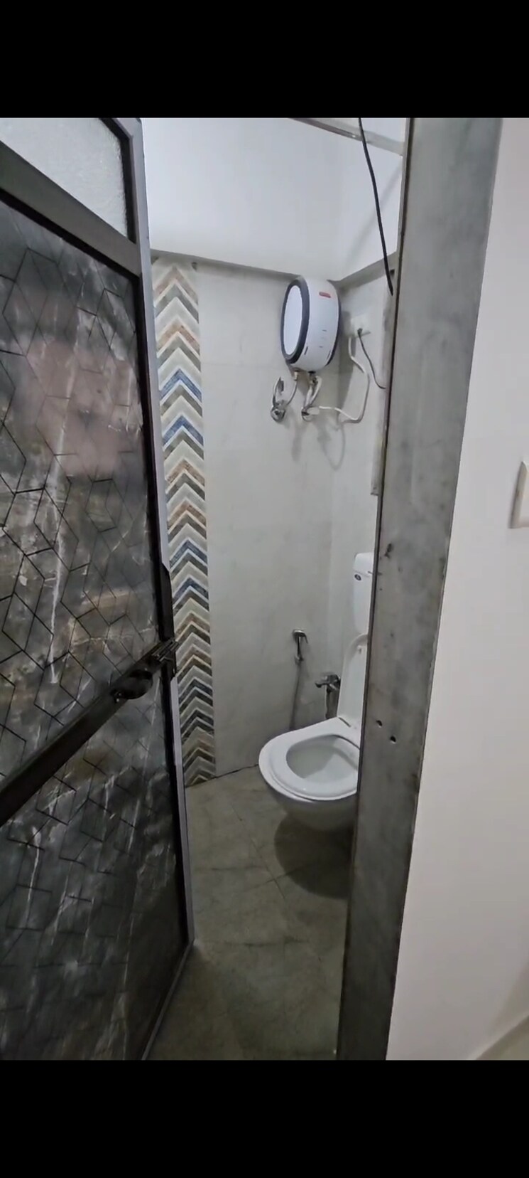 Attached Bathroom, dadar west 1 Bedroom 400 Sq.Ft. Apartment In Dadar West Mumbai 8511068