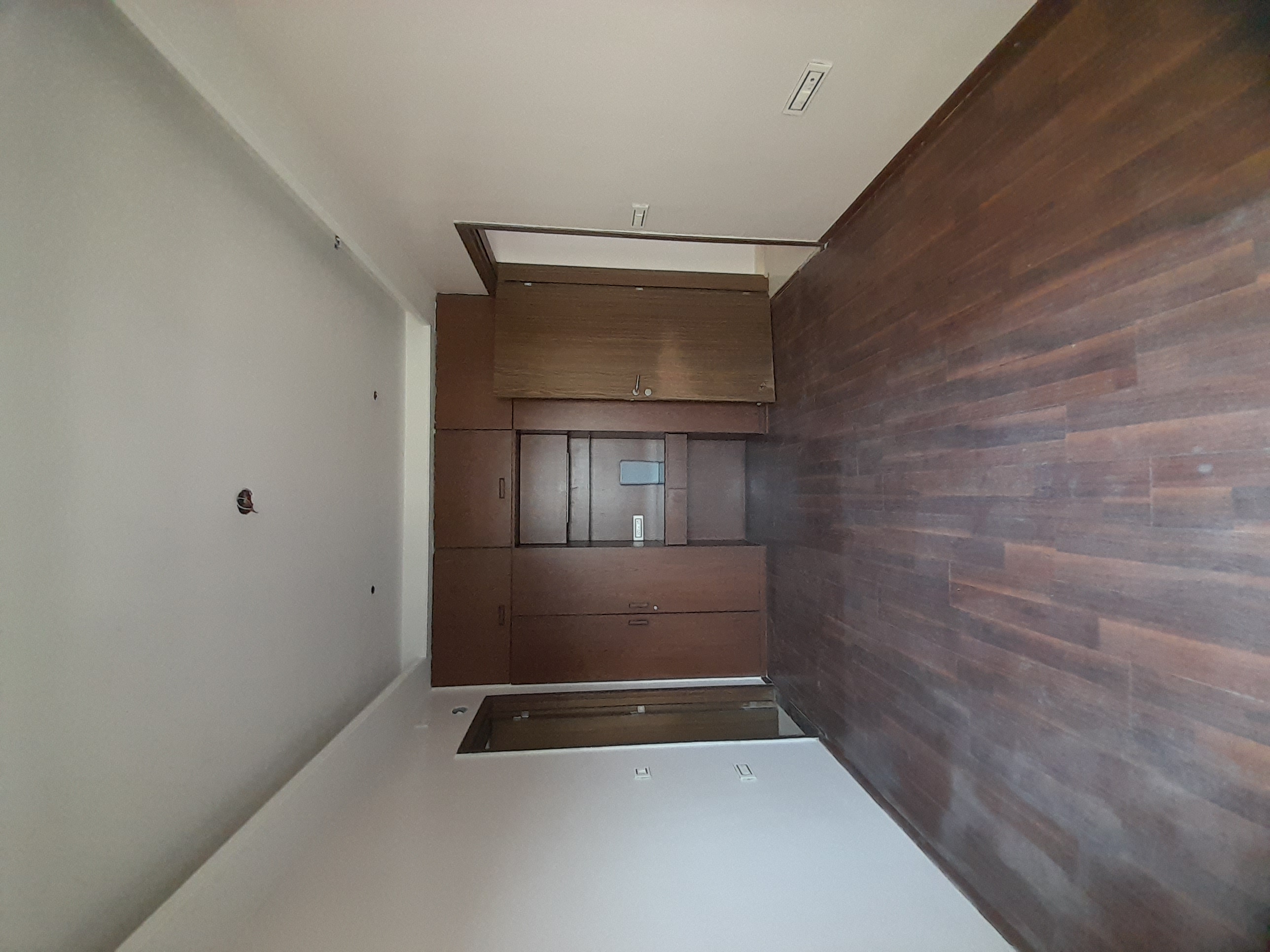 2 BHK Apartment For Sale in Goel Ganga Legend