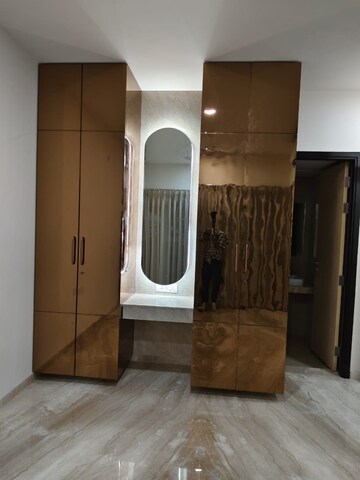 Room in 3 BHK Apartment at L&T Emerald Isle, Powai – for Sale