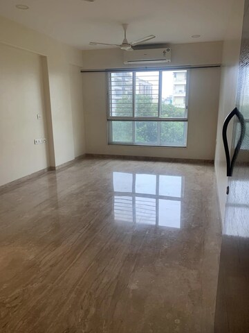 Room in 1 RK Apartment at Parimal Park CHS, Mulund East – for Rent