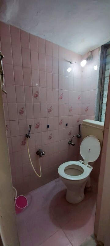 Bathroom in 1 BHK Apartment at Bandra West – for Rent