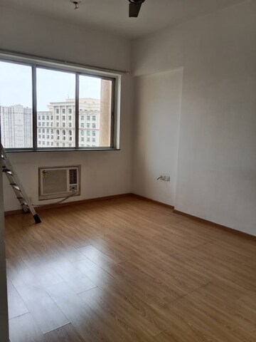 Room in 3 BHK Apartment at Hiranandani Gardens Eldora, Powai – for Sale
