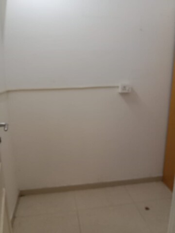 Room in 3 BHK Apartment at Hiranandani Gardens Eldora, Powai – for Sale