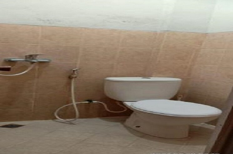 Bathroom, beliaghata 1 Bedroom 409 Sq.Ft. Apartment In Beliaghata Kolkata 6695149