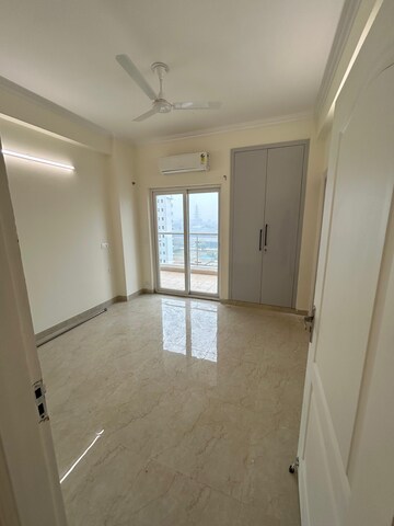 Room in 3 BHK Apartment at Shree Vardhman Victoria, Sector 70 – for Rent