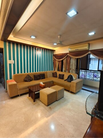 3 BHK Apartment For Rent in Khar West