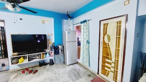 Room in 2 BHK Apartment at Sodepur – for Sale