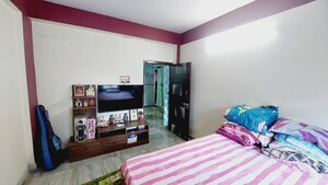 Room in 2 BHK Apartment at Sodepur – for Sale