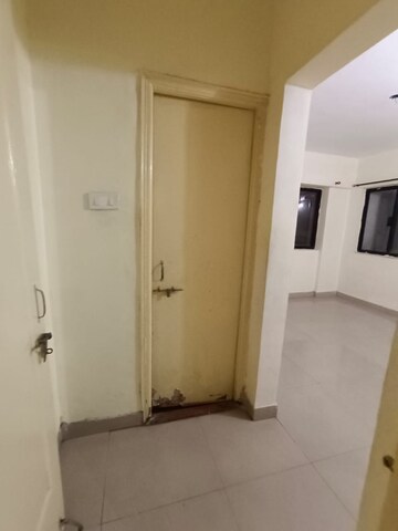 Room in 3 BHK Apartment at Siddhivinayak Shubhashree Residential, Akurdi – for Rent