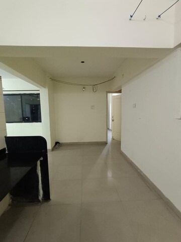 Room in 3 BHK Apartment at Siddhivinayak Shubhashree Residential, Akurdi – for Rent