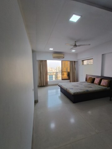 Bedroom in 2 BHK Apartment at Bandra West – for Rent