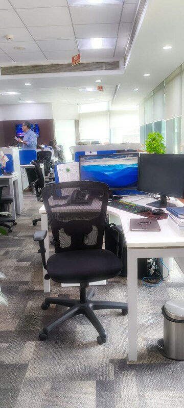  Office Space For Rent in Wadhwa The Capital, Bandra East