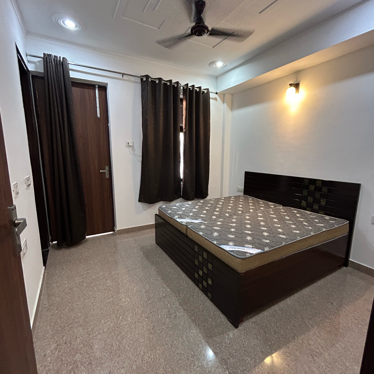 2 BHK + Extra Room Builder Floor For Rent in Sector 22