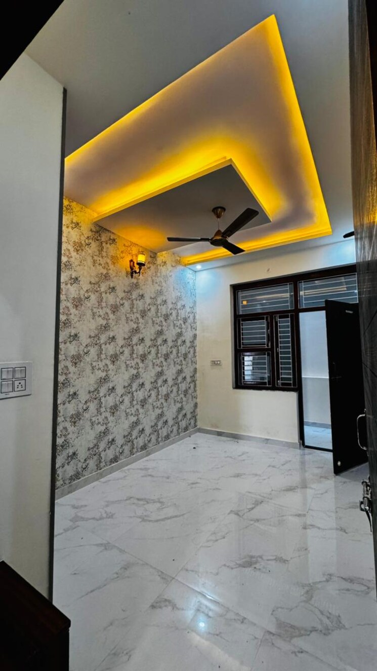 Room, kalwar road 3 Bedroom 100 Sq.Yd. Villa In Kalwar Road Jaipur 8511308