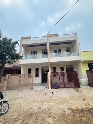 3 BHK Villa – Exterior View View at Kalwar Road - for Sale