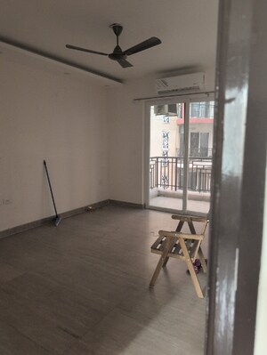 Room in 3.5 BHK Apartment at Orris Aster Court Premier, Sector 85 – for Sale