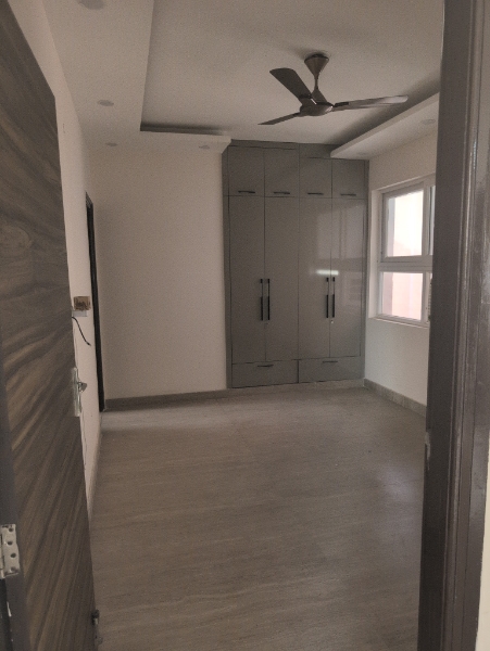 3.5 BHK + Servant Room Apartment For Sale in Orris Aster Court Premier