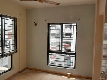 Room in 3 BHK Apartment at Genexx Valley, Diamond Harbour Road – for Rent