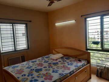 Room in 3 BHK Apartment at Genexx Valley, Diamond Harbour Road – for Rent