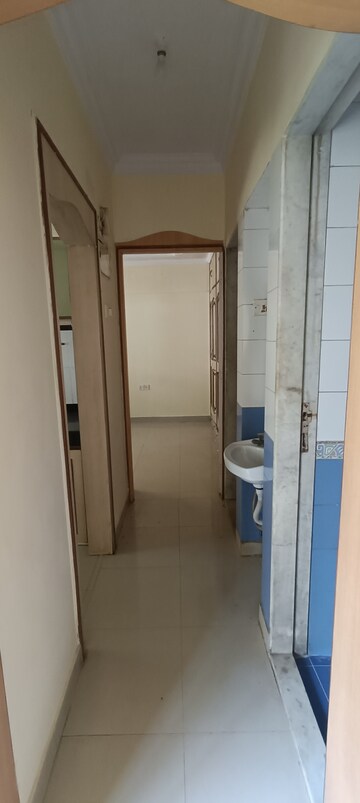 Room in 1 BHK Apartment at Lokhandwala Infrastructure Spring Leaf, Kandivali East – for Rent