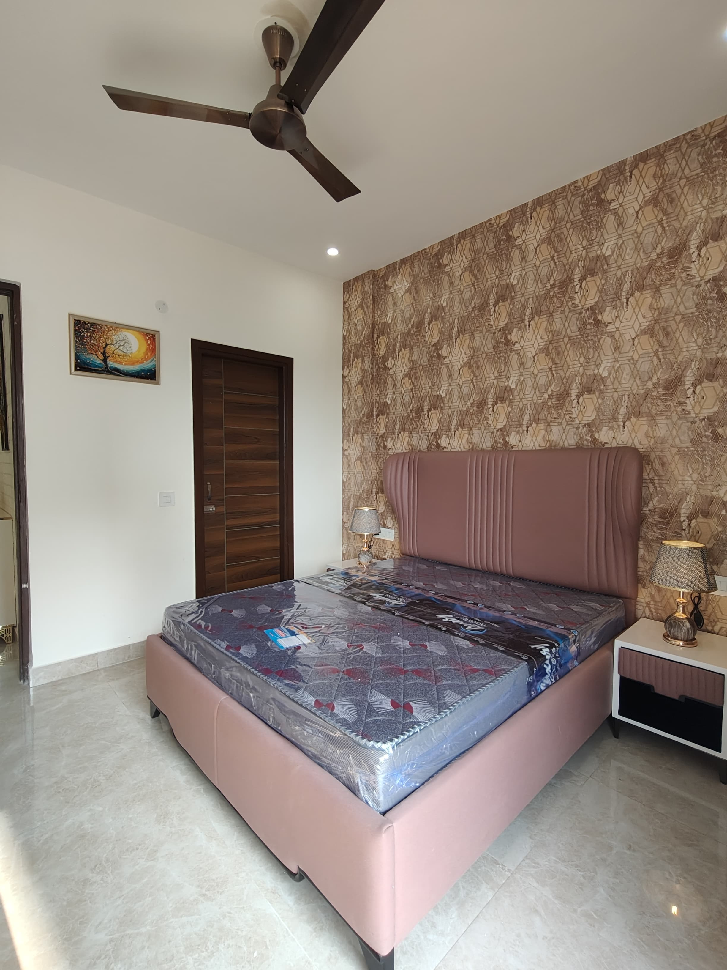 3 BHK + Servant Room,Study Room,Extra Room Apartment For Sale in Kailash Enclave