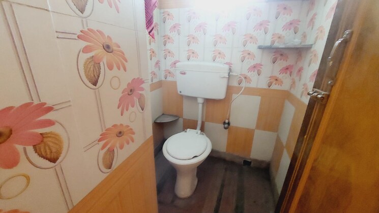 Attached Bathroom, sodepur 2 Bedroom 900 Sq.Ft. Apartment In Sodepur Kolkata 8511490