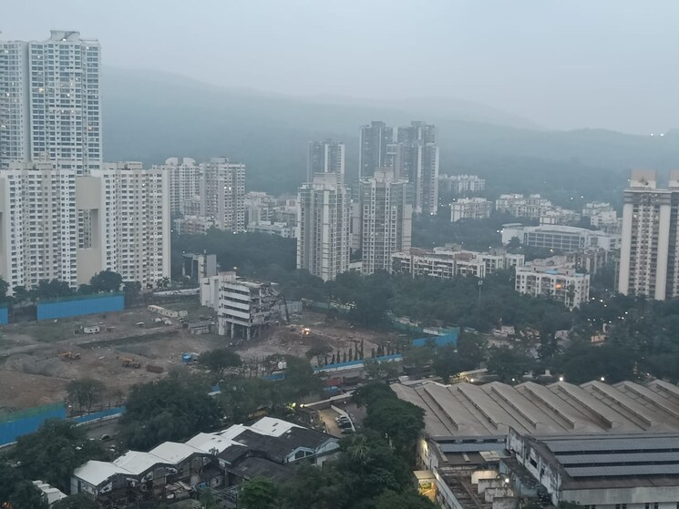 Balcony, shapoorji-pallonji-astron 2 Bedroom 631 Sq.Ft. Apartment In Kandivali East Mumbai 8511504