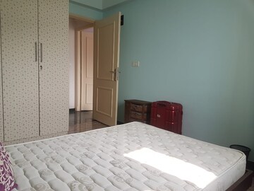 Room in 3 BHK Apartment at Hiranandani Avalon, Powai – for Sale