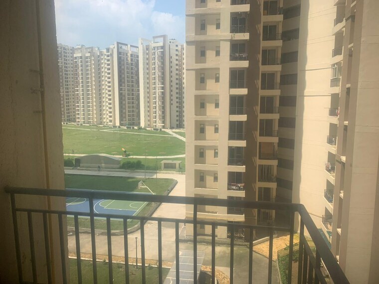 Balcony, amrapali-golf-homes 2.5 Bedroom 948 Sq.Ft. Apartment In Sector 4 Greater Noida Greater Noida 8511727