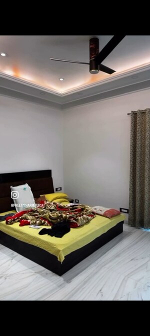 Room in 6+ BHK Villa at VVIP Assets, Raj Nagar Extension – for Sale