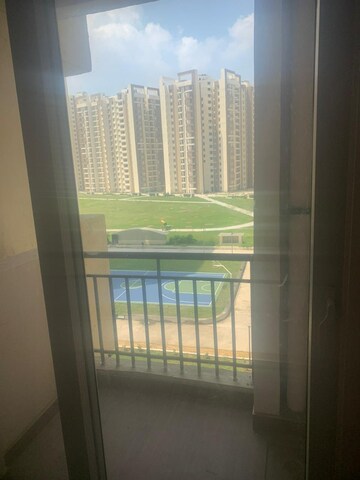 3 BHK Apartment – Exterior View View at Amrapali Golf Homes, Sector 4, Greater Noida - for Rent