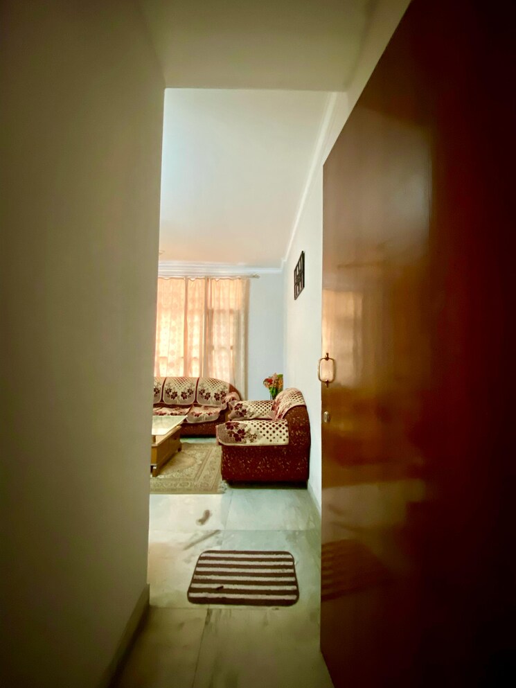 Room, sector 20 3 Bedroom 1500 Sq.Ft. Apartment In Sector 20 Panchkula 8511778
