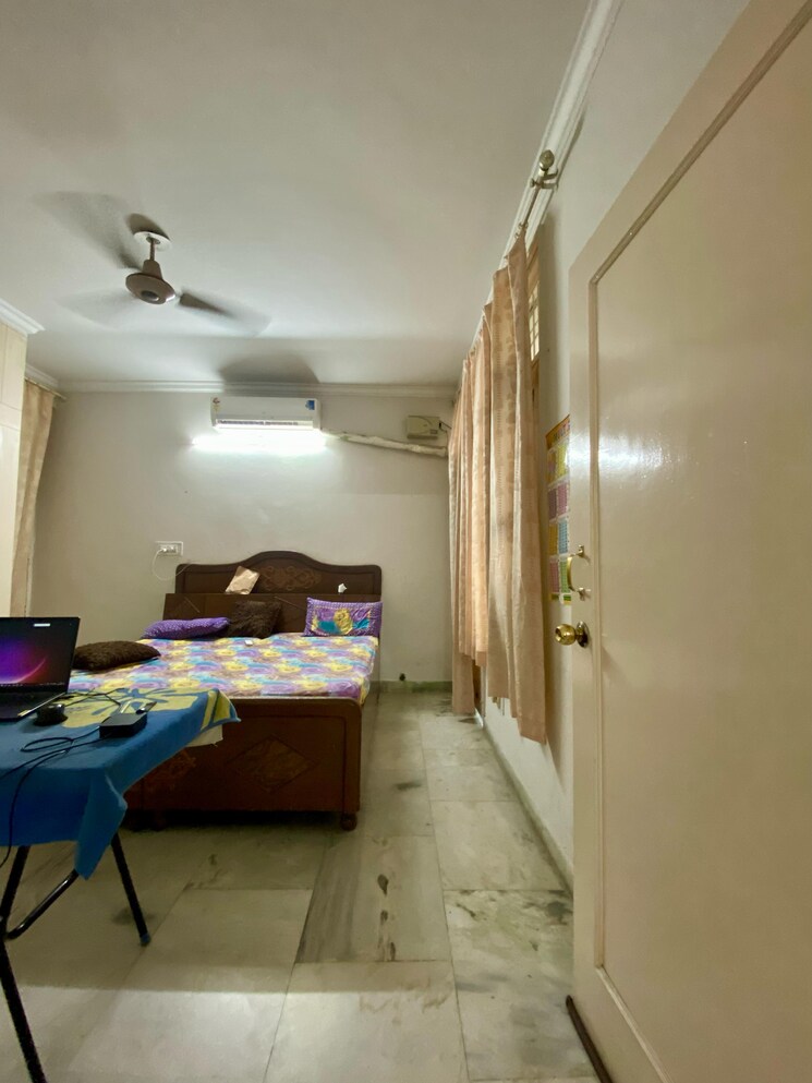 Room, sector 20 3 Bedroom 1500 Sq.Ft. Apartment In Sector 20 Panchkula 8511778