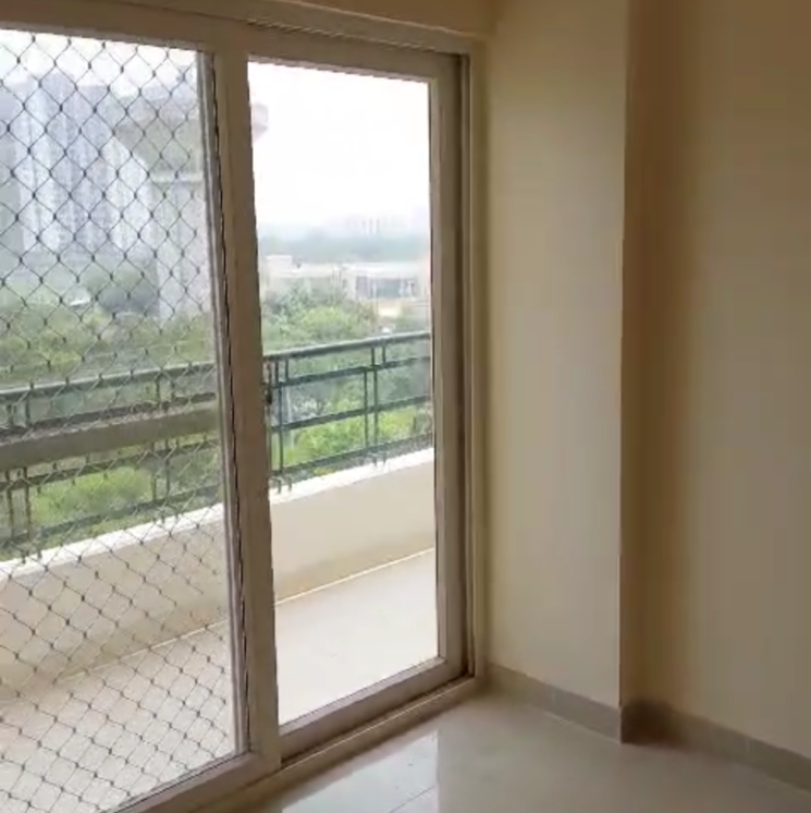 Balcony, amrapali-centurian-park 2 Bedroom 1055 Sq.Ft. Apartment In Amrapali Dream Valley Greater Noida 8511815