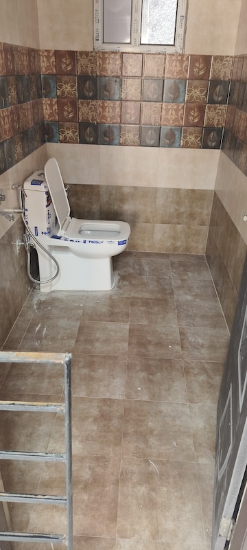 Attached Bathroom in 2 BHK Apartment at Ten Madhapur, Madhapur – for Rent