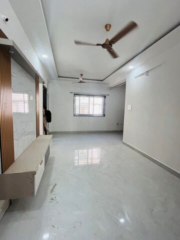 Room in 2 BHK Apartment at Mahathi Nilayam, Madhapur – for Rent
