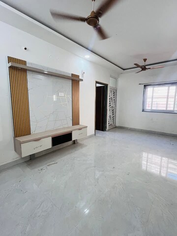 Room in 2 BHK Apartment at Mahathi Nilayam, Madhapur – for Rent
