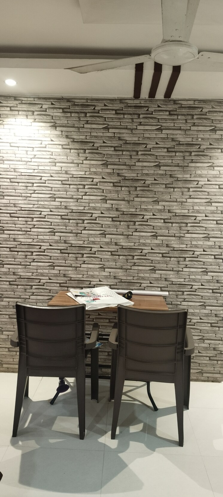 Living Room, satellite 2 Bedroom 1100 Sq.Ft. Apartment In Satellite Ahmedabad 8511948