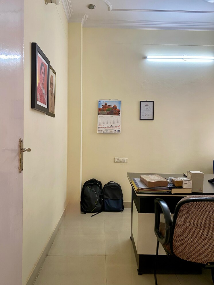 Room, sector 20 5 Bedroom 1900 Sq.Ft. Apartment In Sector 20 Panchkula 8511935