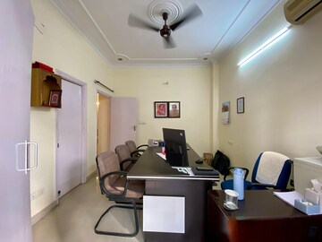  5 BHK Apartment at Sector 20 – for Sale