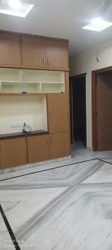 Room in 2 BHK Apartment at Pavani Laxmi Nivas, Madhapur – for Rent