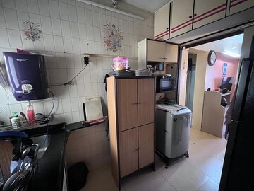 Room in 2 BHK Apartment at Bandra West – for Rent
