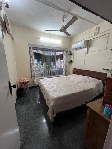 Bedroom in 2 BHK Apartment at Bandra West – for Rent